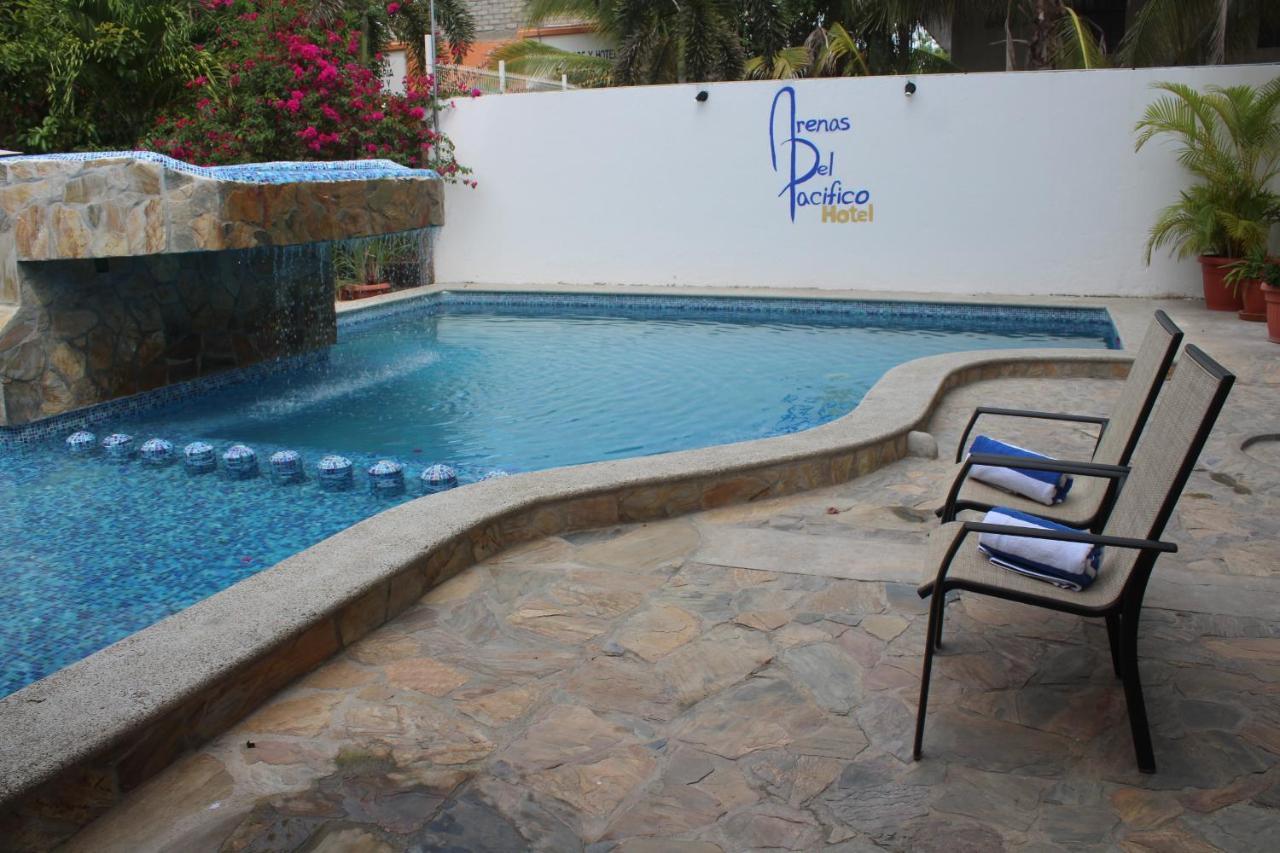 Hotel Arenas Del Pacifico Санта-Крус-Хуатулко Экстерьер фото