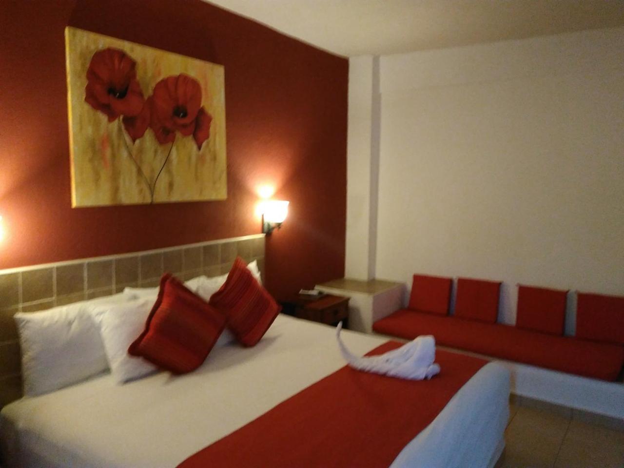 Hotel Arenas Del Pacifico Санта-Крус-Хуатулко Экстерьер фото